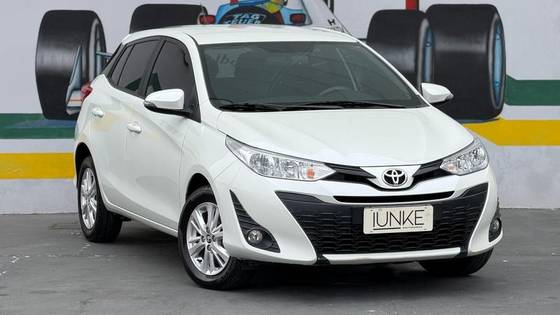TOYOTA YARIS 1.3 16V FLEX XL MANUAL TOYOTA YARIS 1.3 16V FLEX XL MANUAL